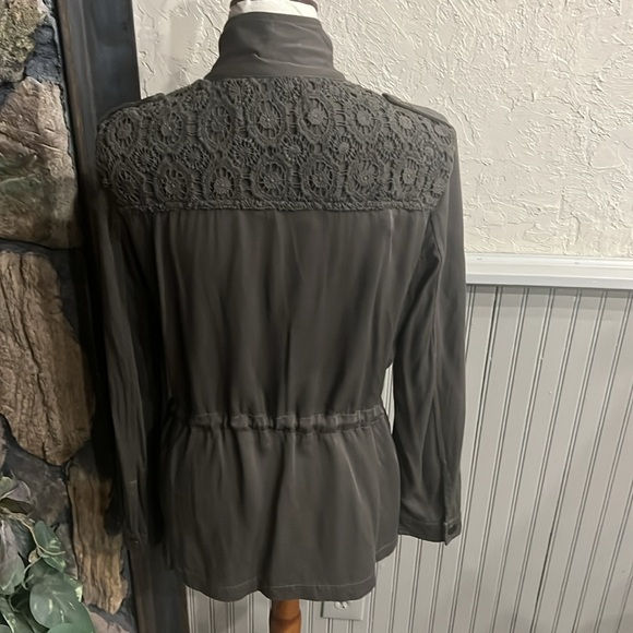 Hinge Jacket - Picture 2 of 11